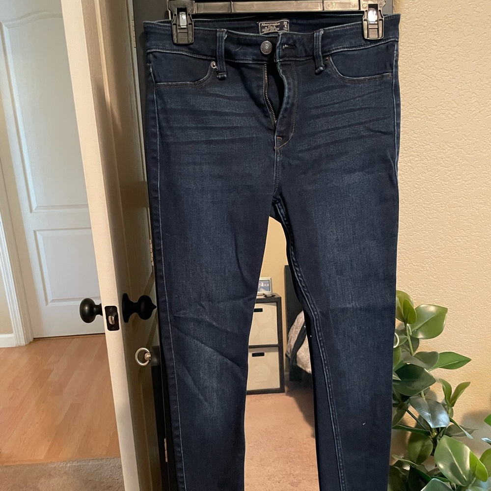A&F dark wash Jean legging